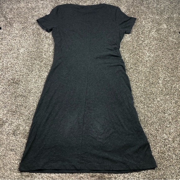 CAbi Gray Short Sleeve Ruched Side Weekend Dress Size Small - Picture 7 of 10